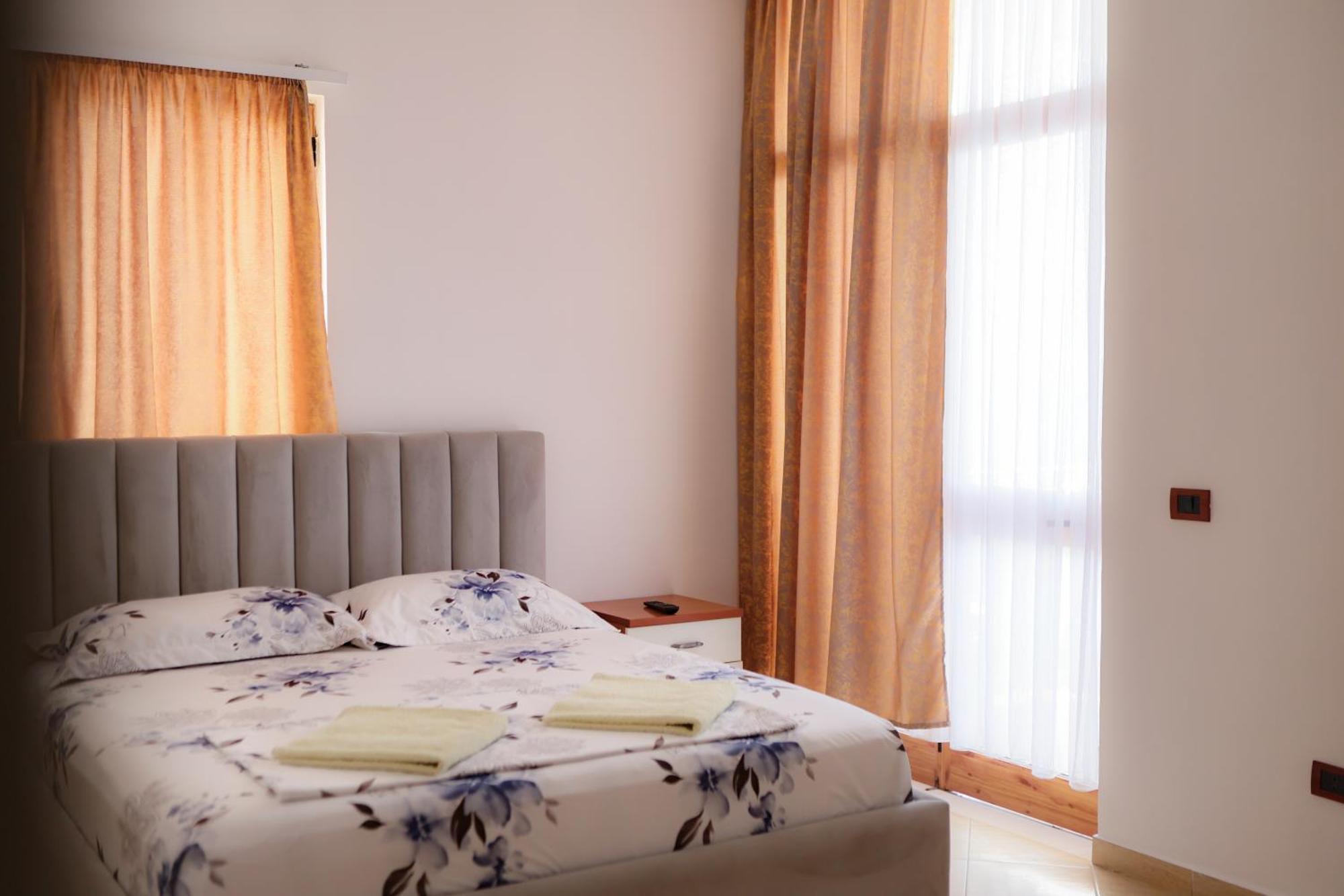 Eden Hotel Shëngjin Zewnętrze zdjęcie