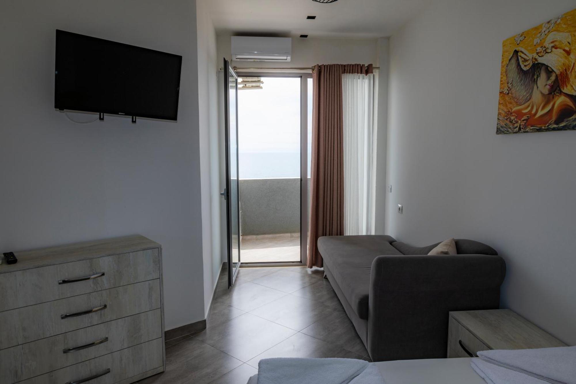 Eden Hotel Shëngjin Zewnętrze zdjęcie