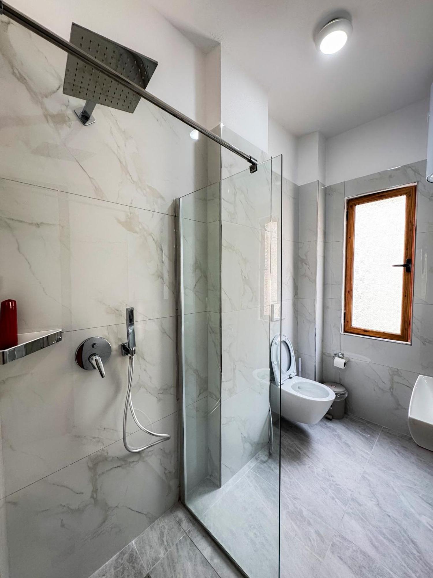 Eden Hotel Shëngjin Zewnętrze zdjęcie