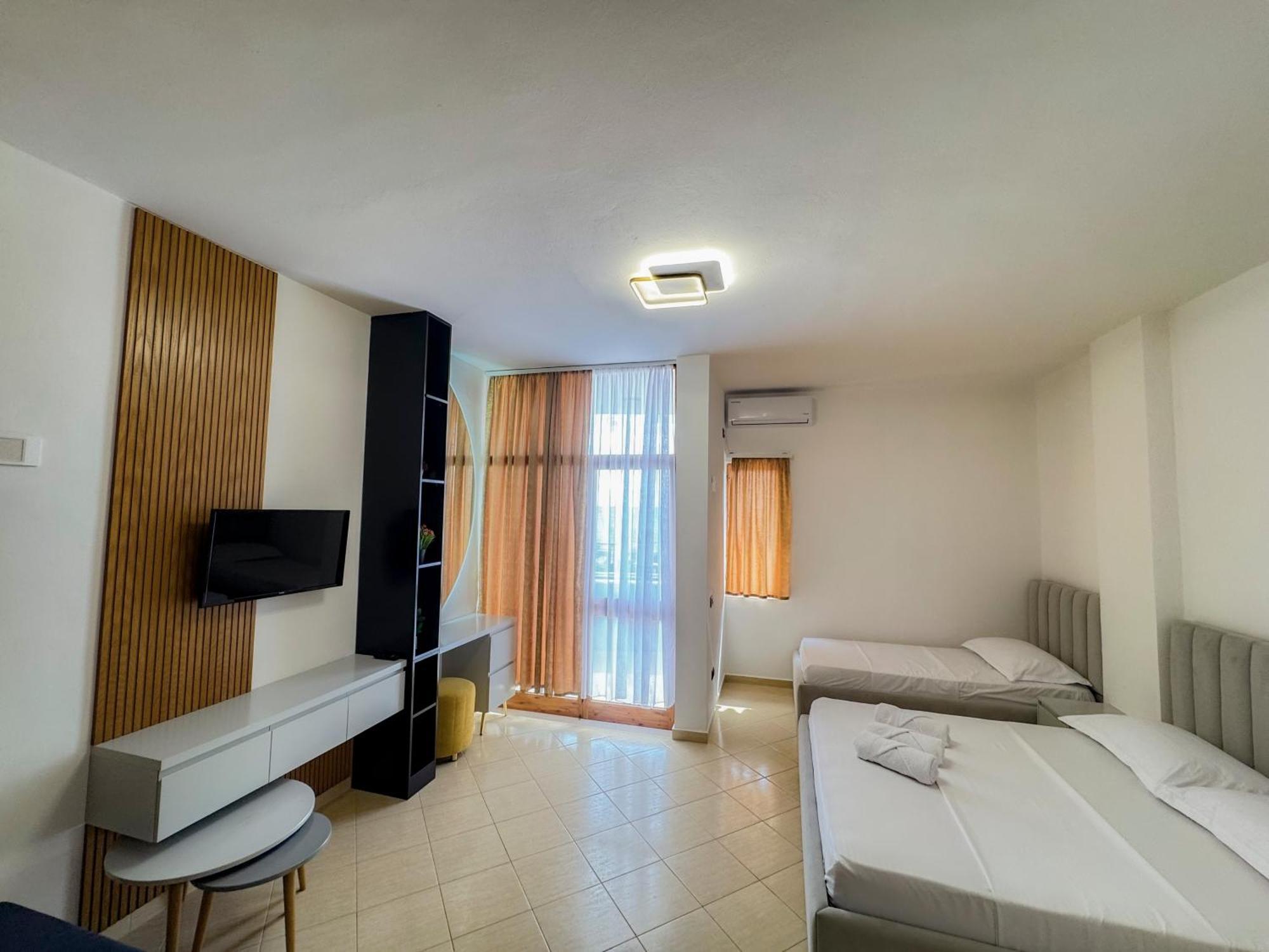 Eden Hotel Shëngjin Zewnętrze zdjęcie